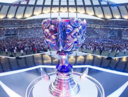 【LPL战报】V5 2-0 RNG：Photic五杀泽丽成功终结RNG连胜